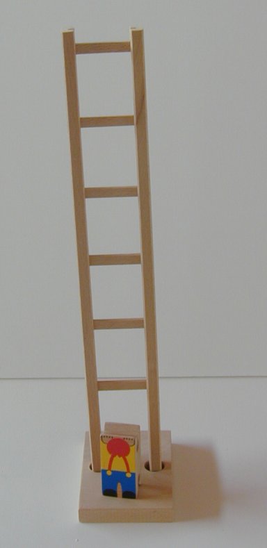 Muñeco que baja la escalera